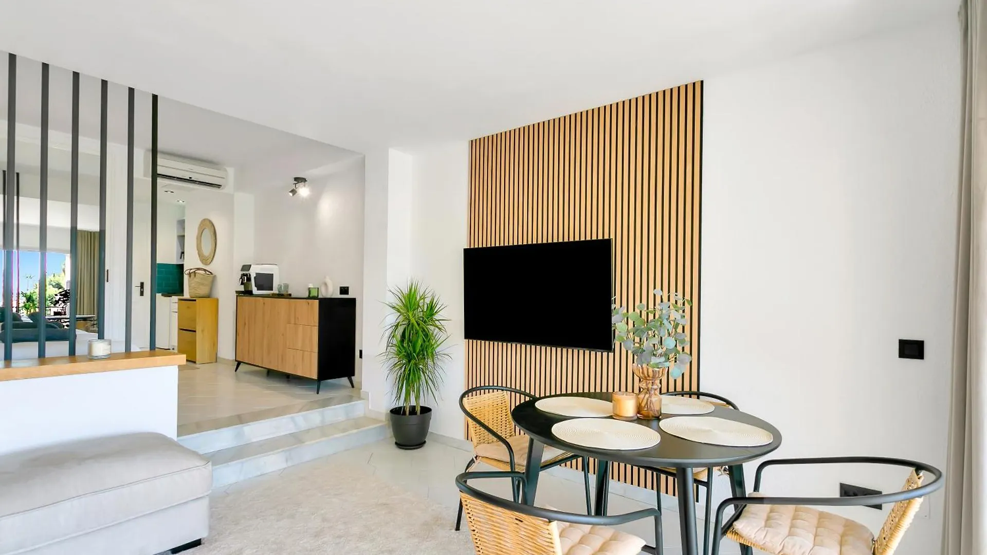 Modern Studio In Miraflores Near Amenities! Sitio de Calahonda
